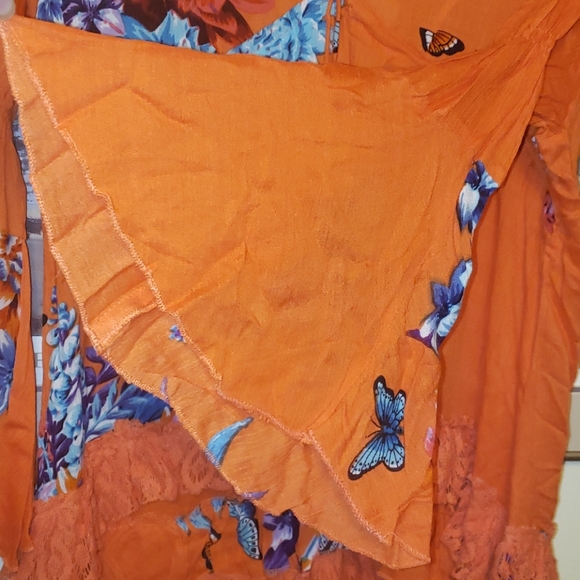 Velzera Floral Blouse XL nwt - Picture 4 of 7